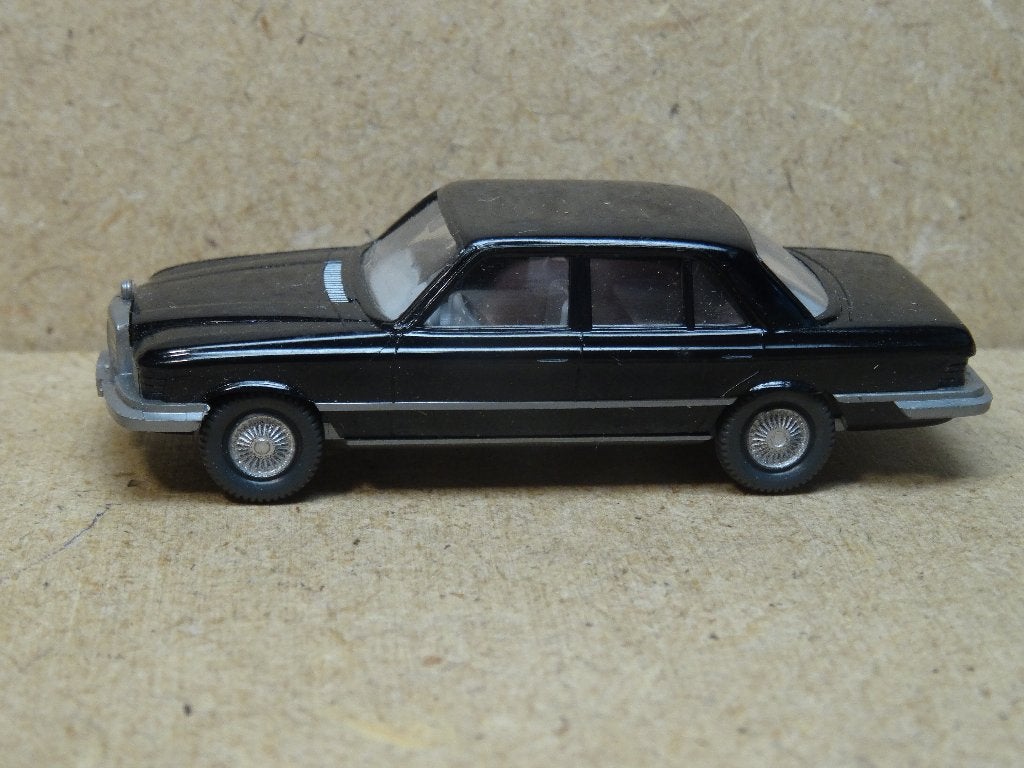 WIKING 1/87, MERCEDES Benz 450-SE, Zwart, Zie Foto`s, Hobby en Vrije tijd, Ophalen of Verzenden, Zo goed als nieuw, Auto, Wiking