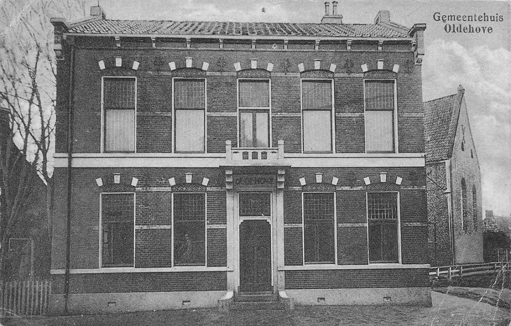 702-424-025 Gemeentehuis Oldehove, Verzamelen, Ophalen of Verzenden, Voor 1920, Groningen