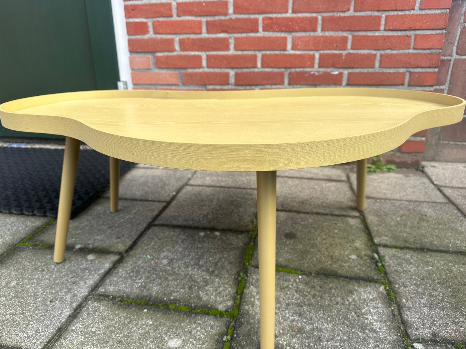Okergele salontafel – organische vorm – retro design, Ophalen, Zo goed als nieuw, Rond