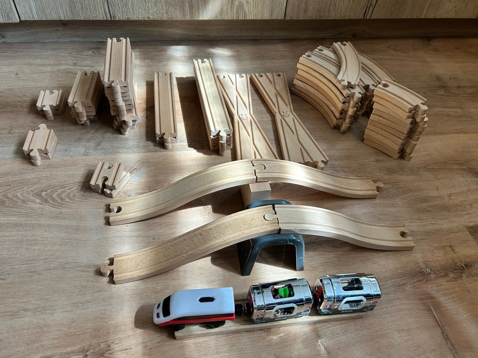 Grote set houten Ikea treinbaan met treinen, Kinderen en Baby's, Speelgoed | Houten speelgoed, Ophalen, Gebruikt, Overige typen