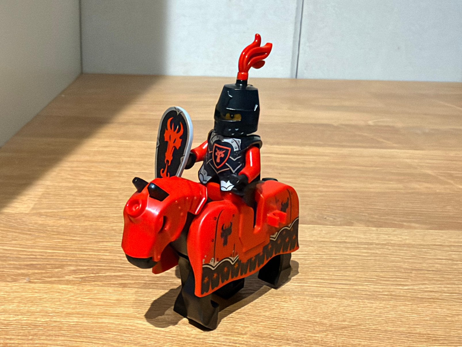 Lego cas524 met zijn paard incl paardenkleed (13744pb01), Lego, Ophalen of Verzenden, Zo goed als nieuw, Minifiguur