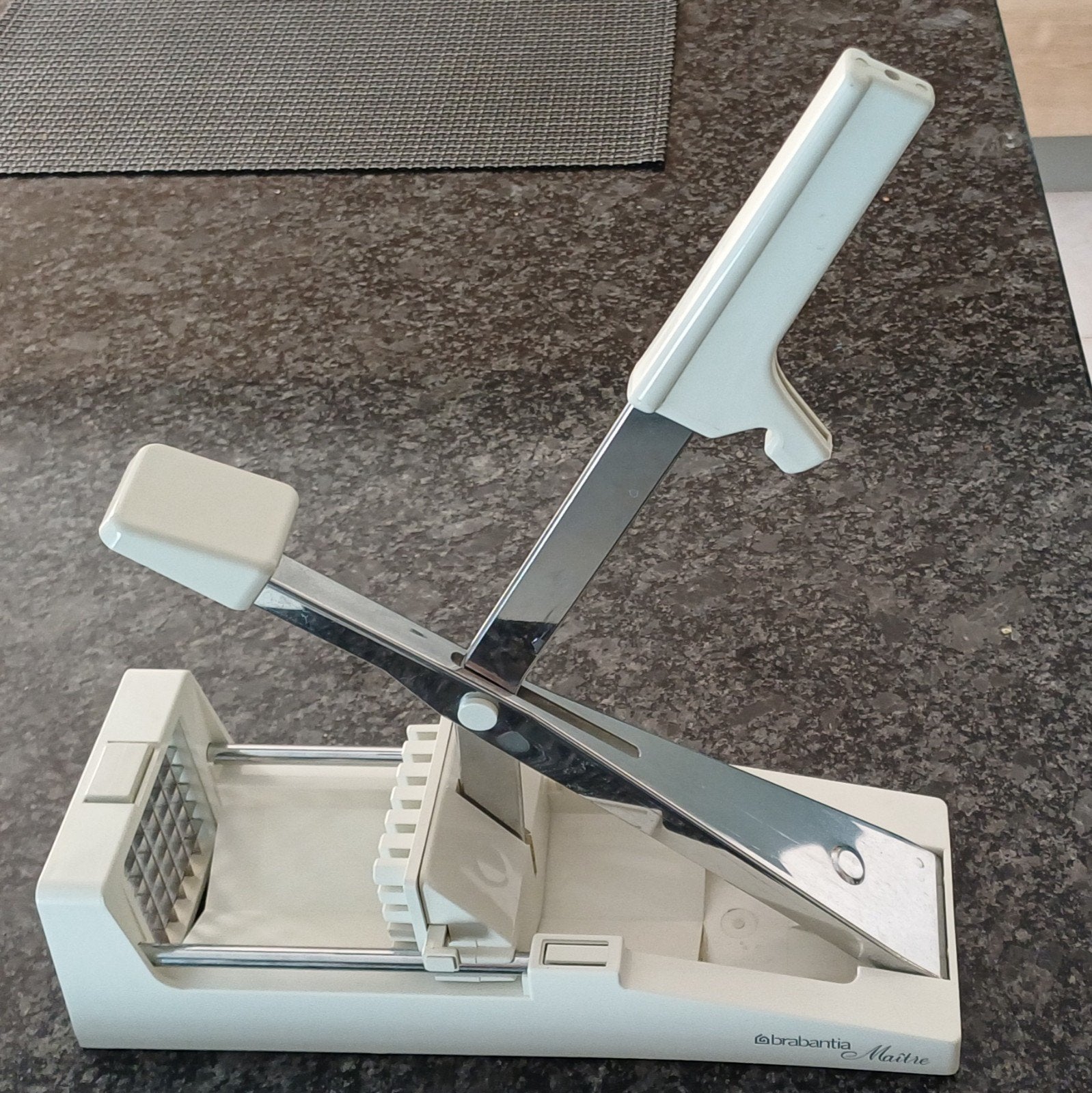 Brabantia Fritessnijder - Zeer goede staat, Overige typen, Ophalen of Verzenden, Zo goed als nieuw, Metaal