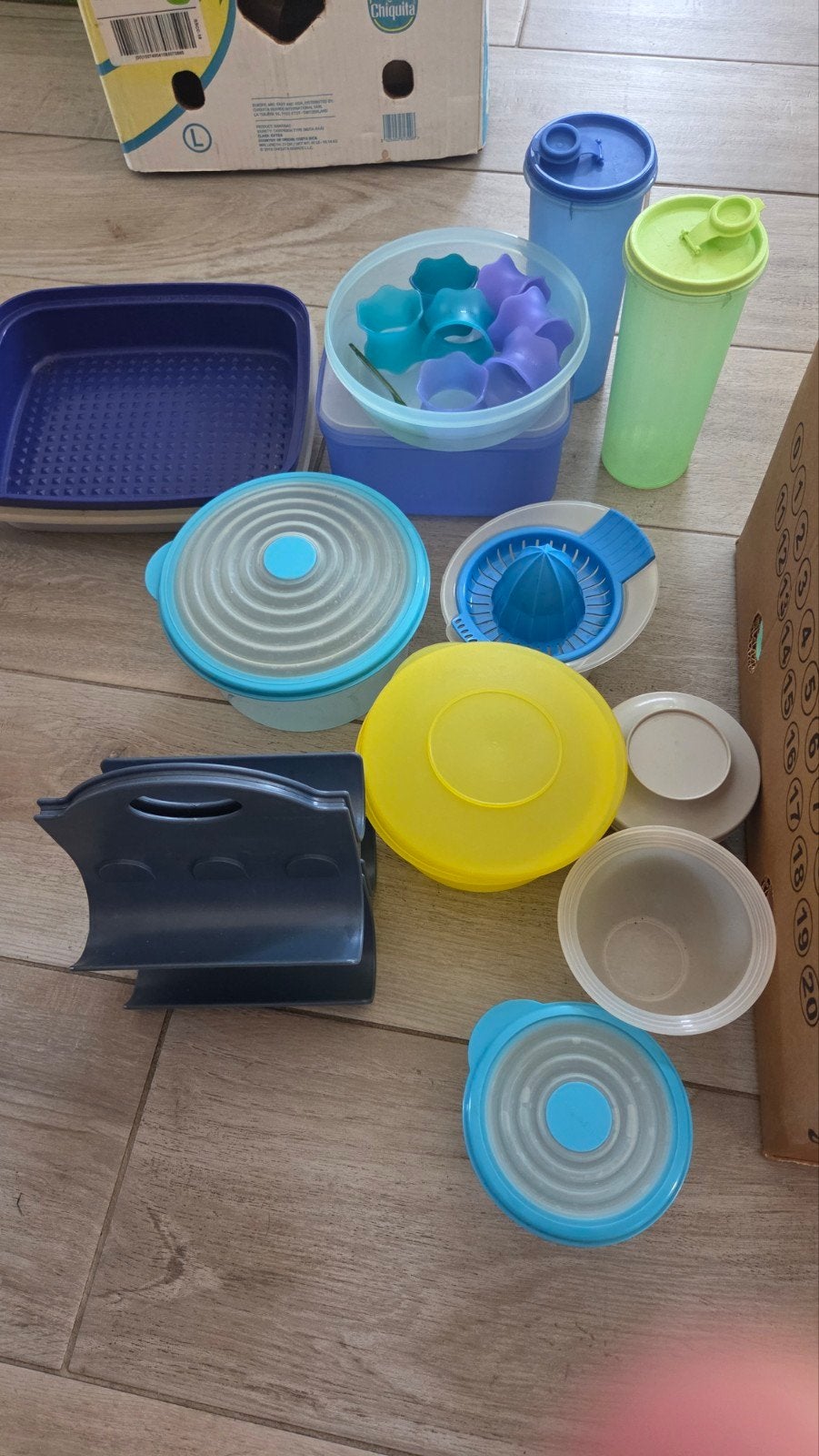 Diverse Tupperware spullen en losse deksels, Gebruikt, Blauw, Ophalen of Verzenden, Met deksel