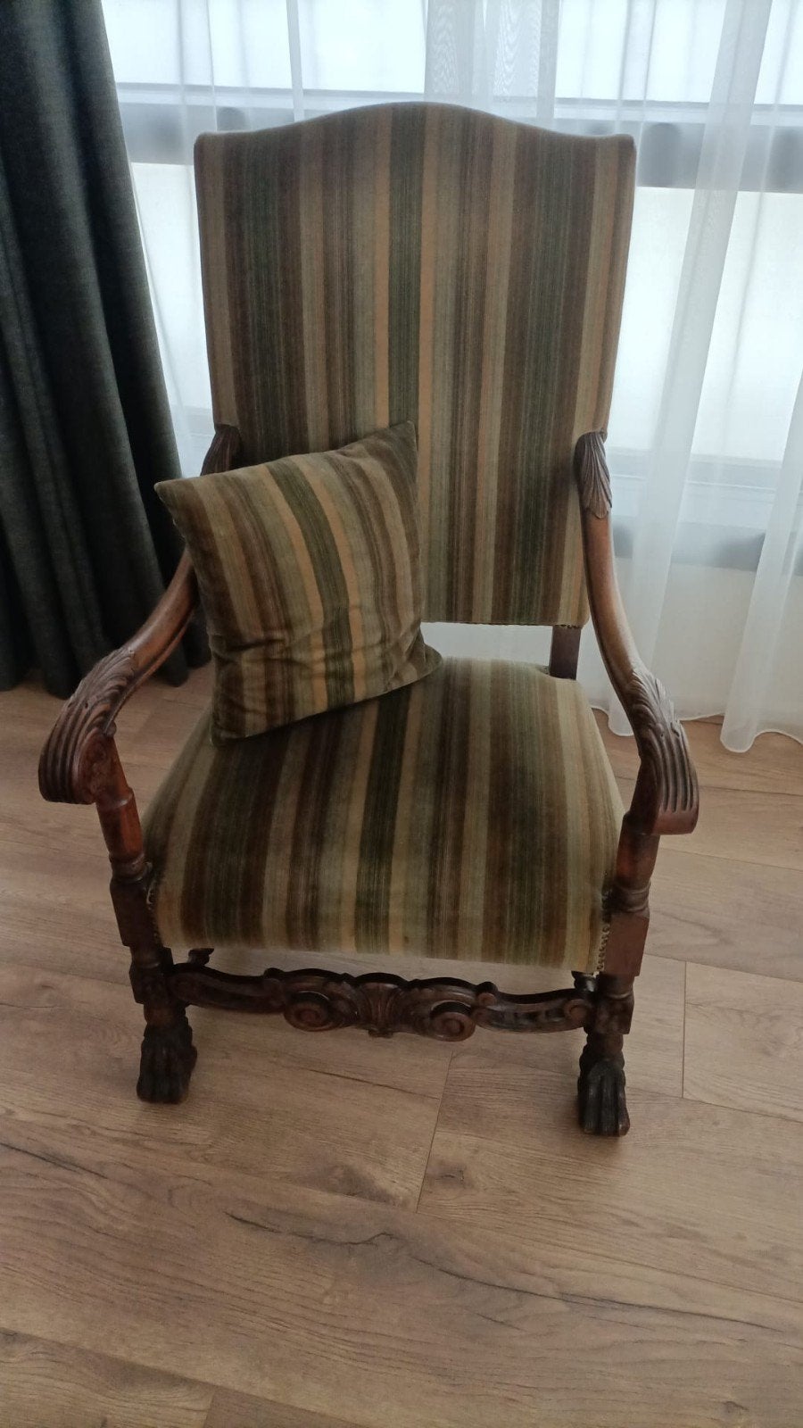 Antieke stoel, Ophalen