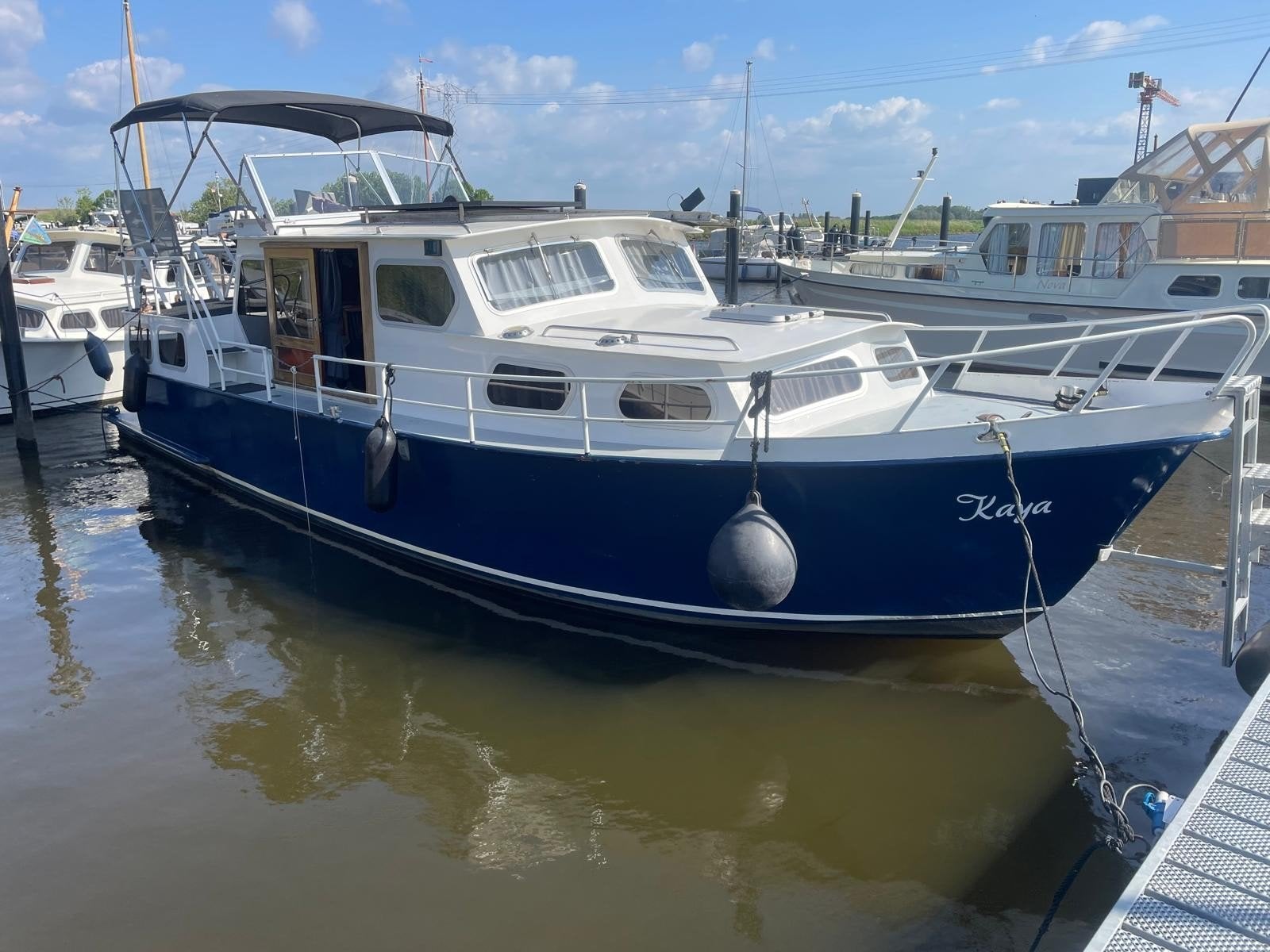 te koop salonkruiser
Bent u op zoek naar een ruime, Watersport en Boten, Ophalen, Koelkast