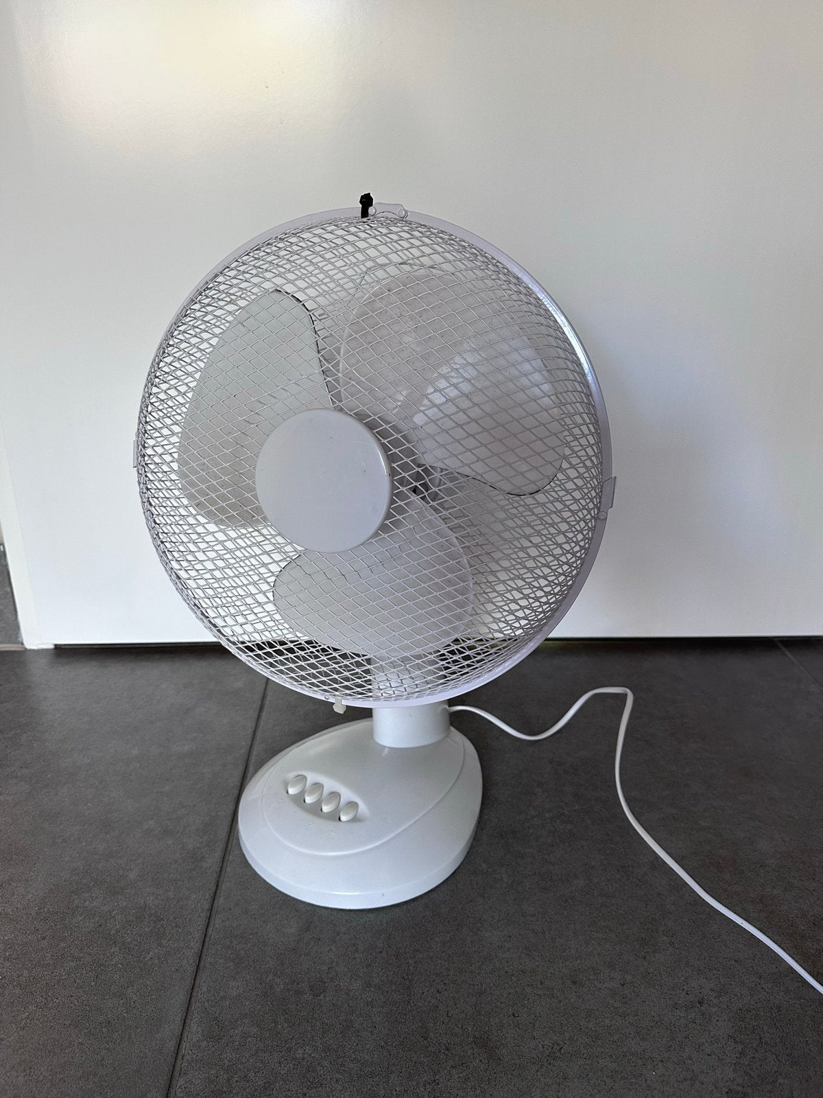 Witte tafelventilator met 3 snelheden ventilator, Ophalen of Verzenden, Gebruikt, Tafelventilator