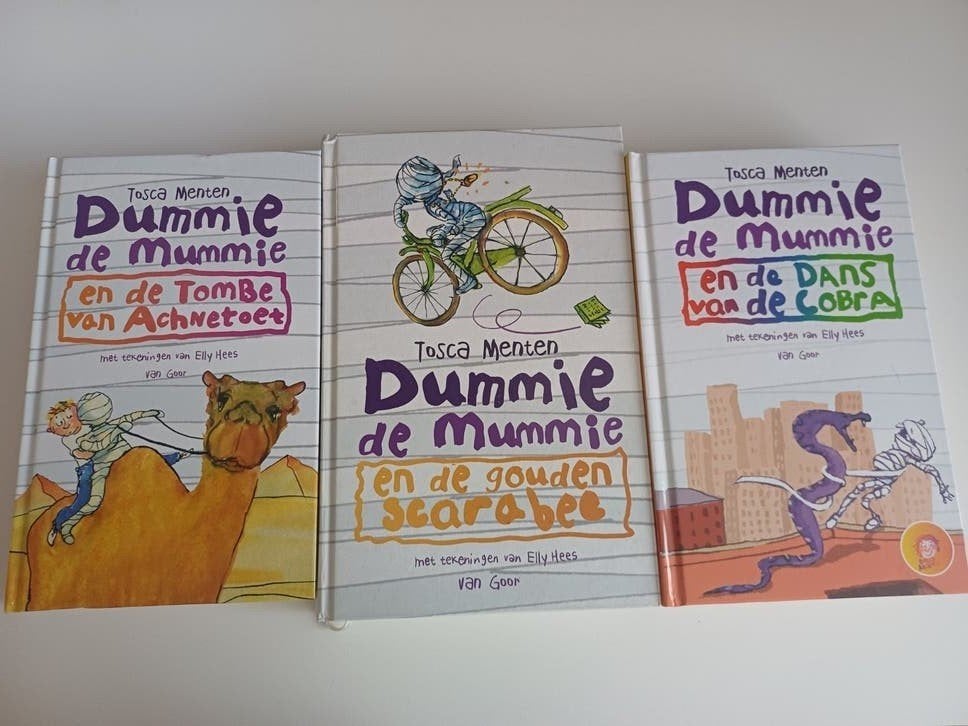 3 boeken van Dummie de Mummie, Ophalen of Verzenden, Gelezen, Tosca Menten, Fictie