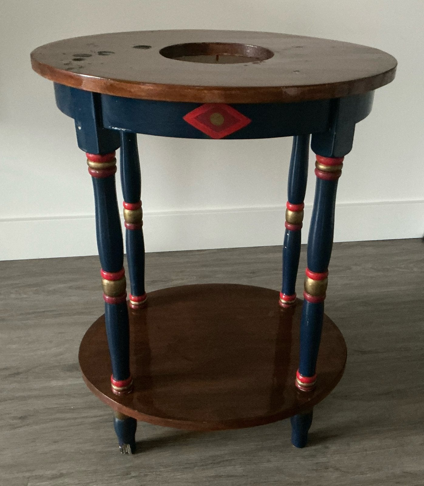 Gebruikte Shisha-Hookah tafel, Ophalen, Gebruikt, Rond, 55 tot 75 cm