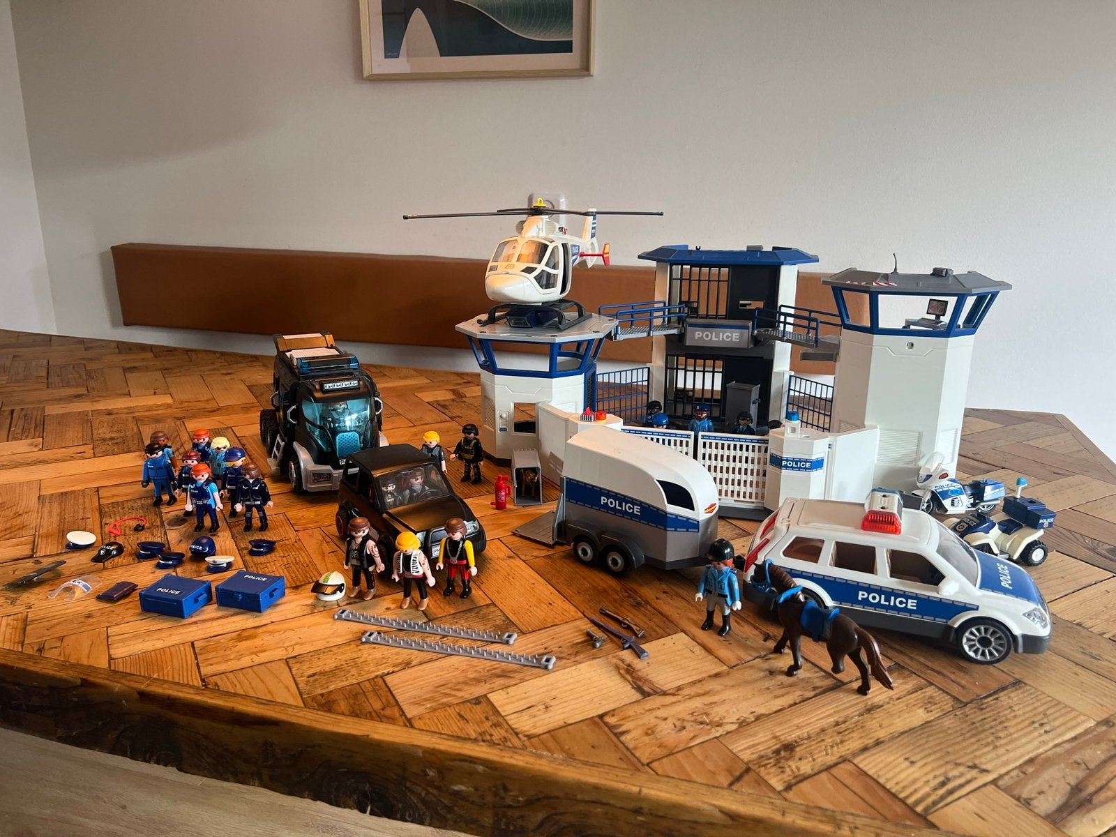 Playmobile 6919 & 9360, Politie bureau en overval wagen, Gebruikt, Gebouw, Complete set, Ophalen of Verzenden