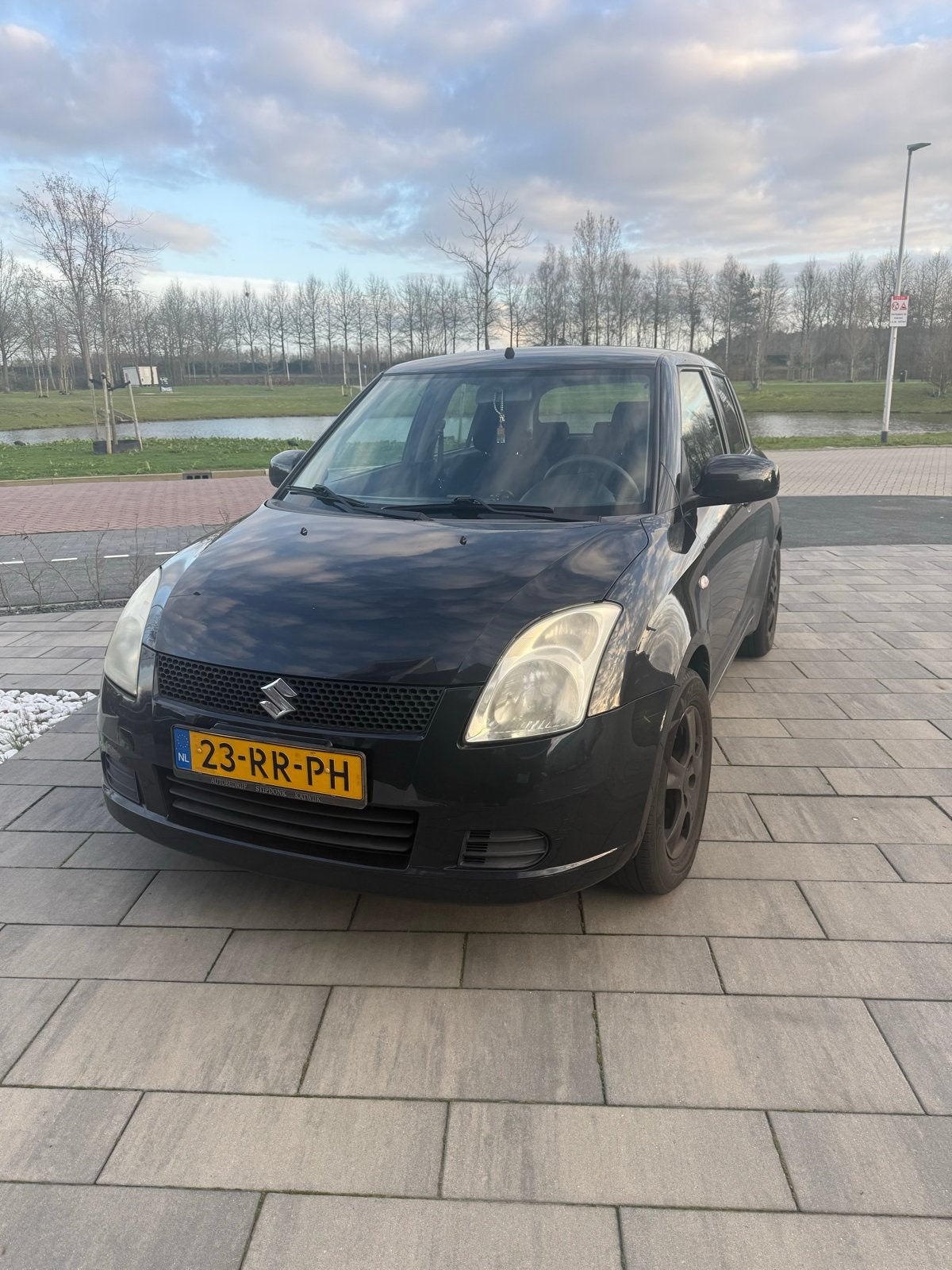 Suzuki Swift 1.3 5D 2005 Zwart, Auto's, Suzuki, Particulier, Swift, Benzine, C, Hatchback, Handgeschakeld, Origineel Nederlands