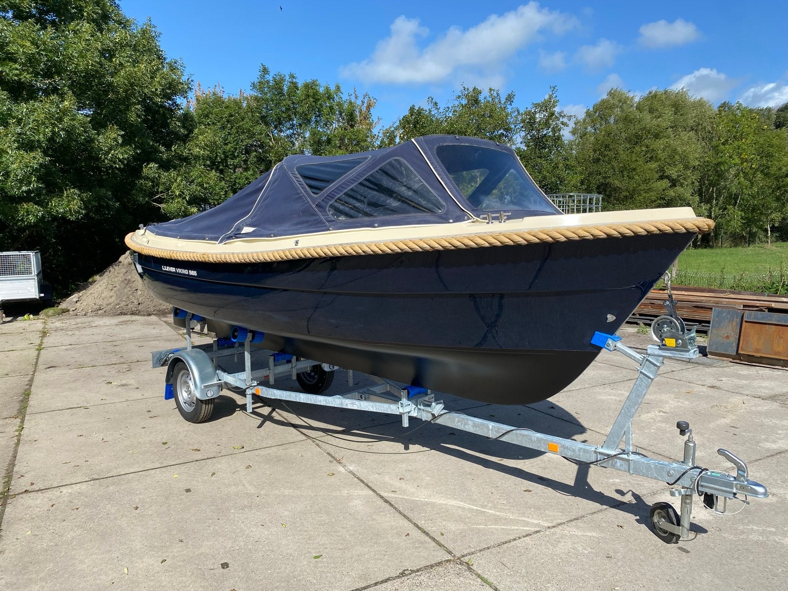 Clever 565 Sloep met Yamaha 9.9 PK en complete uitrusting, Overige merken, Gebruikt, Buitenboordmotor, Sloep