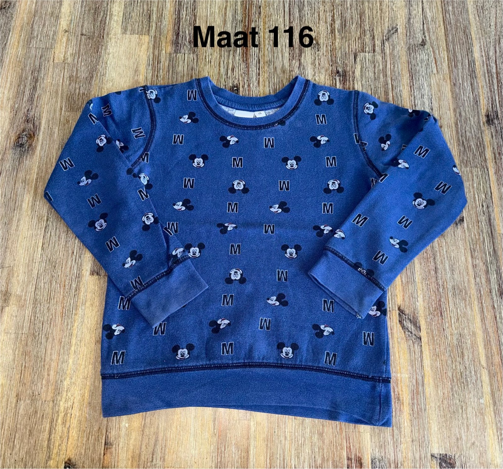 Donkerblauwe Disney Mickey Mouse trui maat 116, Kinderen en Baby's, Ophalen of Verzenden, Gebruikt, Jongen, Trui of Vest
