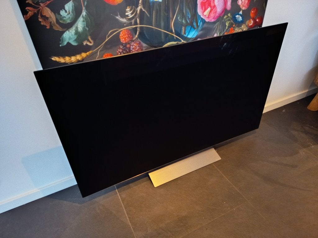Foto 6 van OLED TV merk LG - model OLED55C24LA - 55 inch (!) - kapot