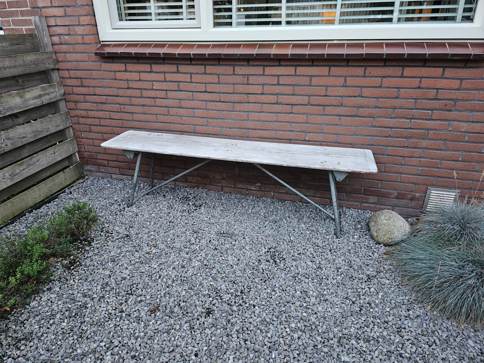 Legerbank, Ophalen