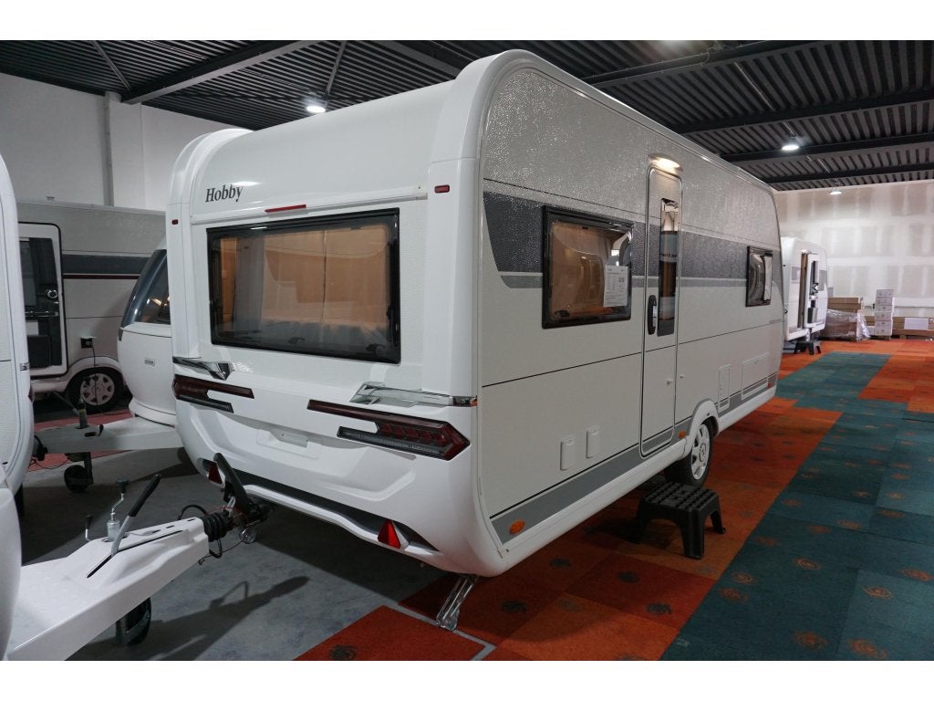 Hobby Excellent Edition 540 UL Incl.Vloerverw.Bedverbr., Serviceluik, Rondzit, Hobby, Bedrijf