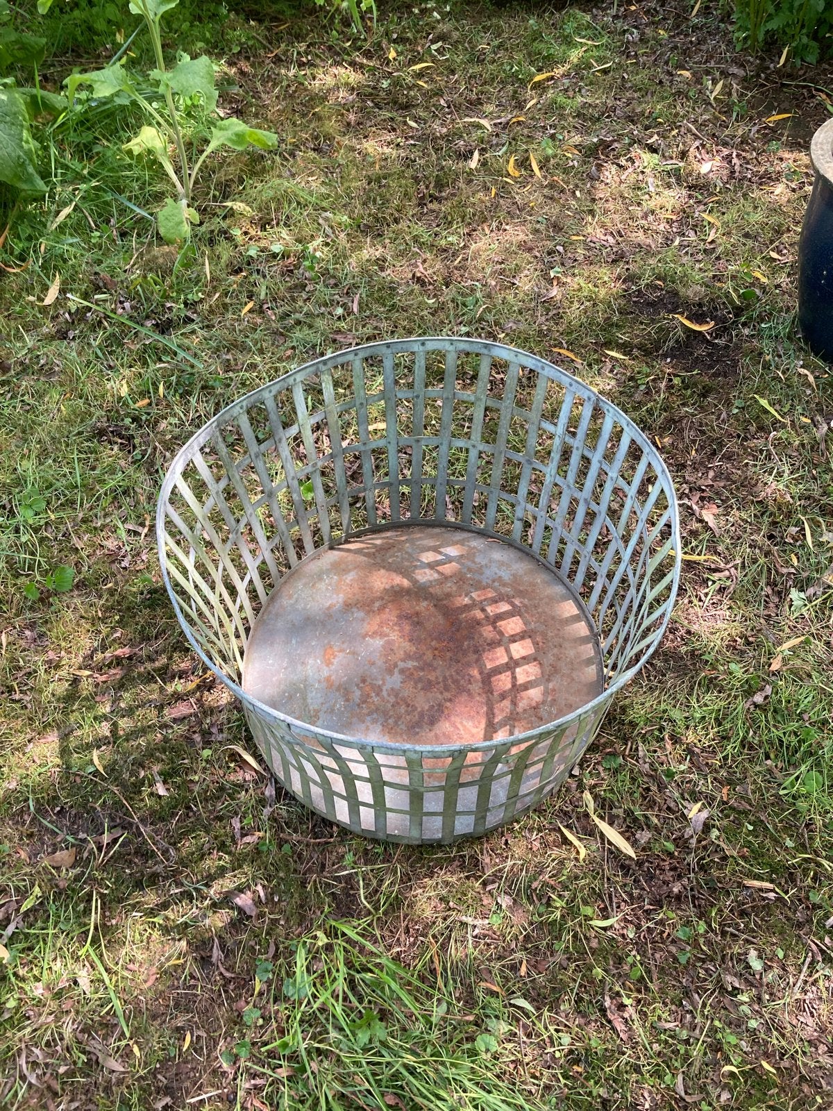 Metalen mand, Tuin en Terras, Tuintafels, Gebruikt, Rond, Metaal, Ophalen