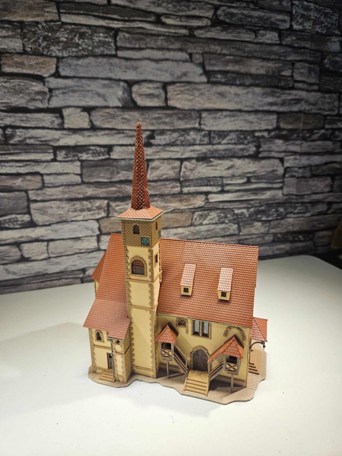 Grote kerk kerkgebouw N spoor modeltrein 1:160, Overige merken, Gebruikt, Gelijkstroom of Wisselstroom, Brug, Tunnel of Gebouw