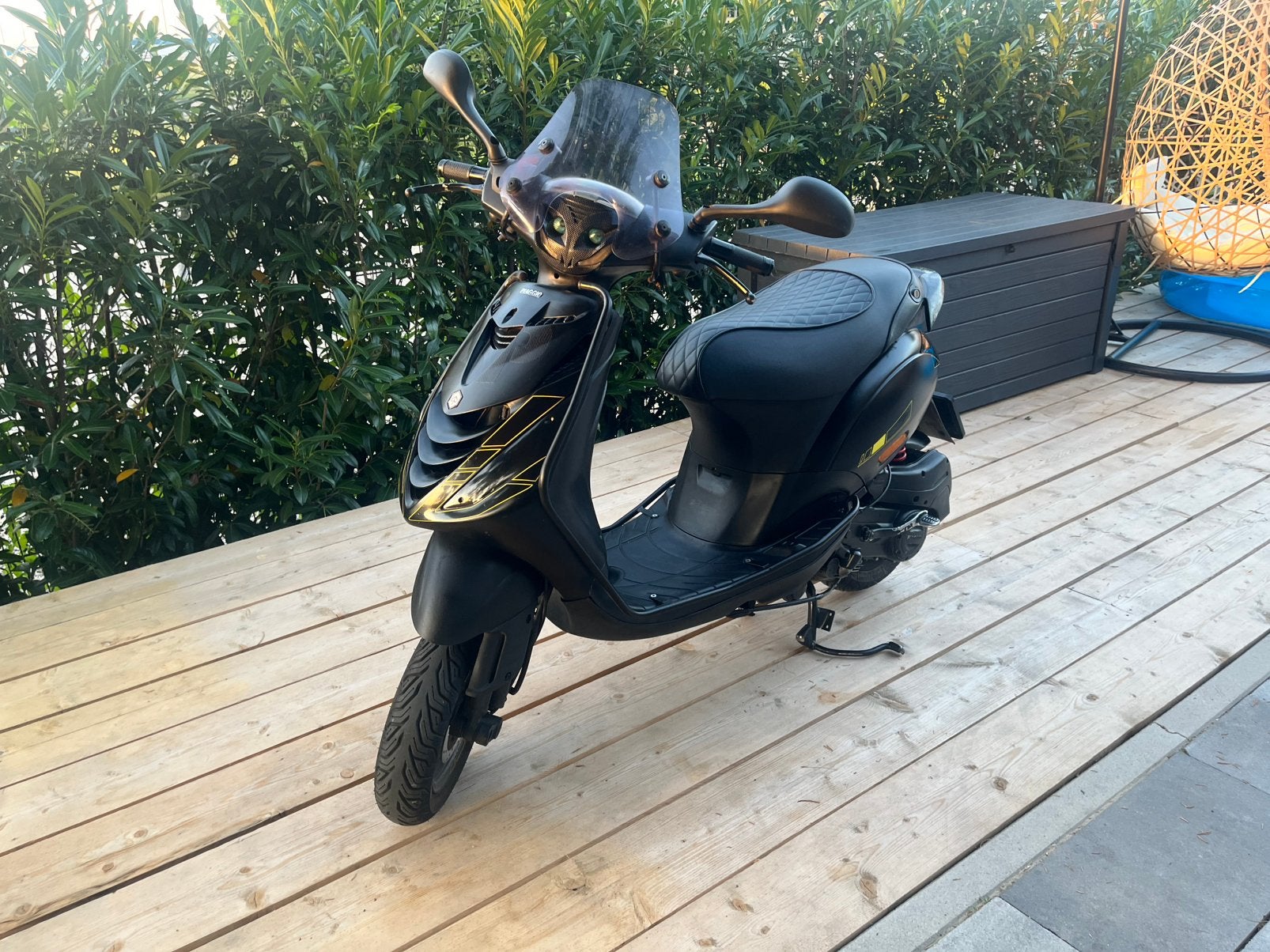 Piaiggio Zip 80cc, Fietsen en Brommers, Scooters | Piaggio, Ophalen, Zo goed als nieuw, Benzine, Zip