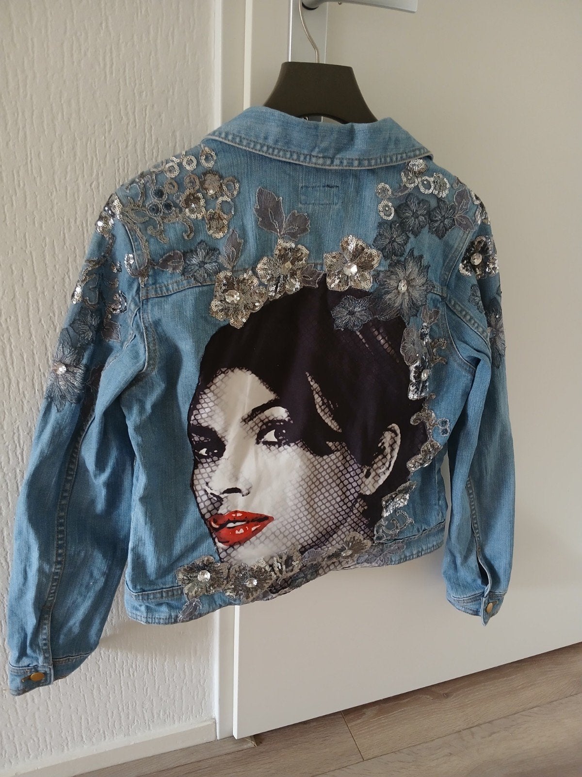 Customized jeans jasje for H&M maat 36, Ophalen of Verzenden, Zo goed als nieuw, Maat 36 (S), Blauw