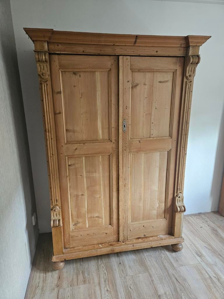 Antieke grenen kast met 2 deuren, Antiek en Kunst, Ophalen