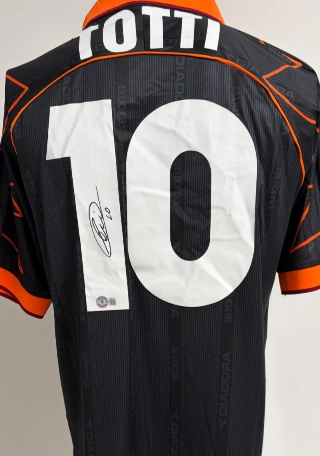 AS Roma voetbal shirt door Francesco Totti. Met Beckett coa, Ophalen of Verzenden, Buitenlandse clubs, Shirt