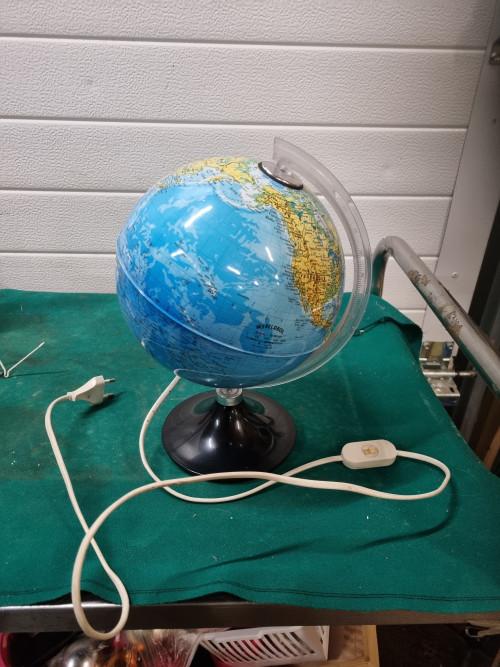 wereldbol globe met lamp, Ophalen of Verzenden, 'T Olde Gre-j, Info@toldegrej.nl, Endepoelstraat 20f Didam