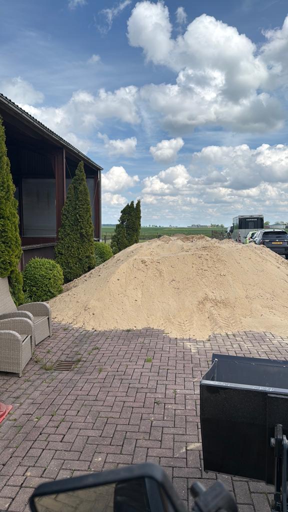 Gratis af te halen, zand., Ophalen, Ophoogzand