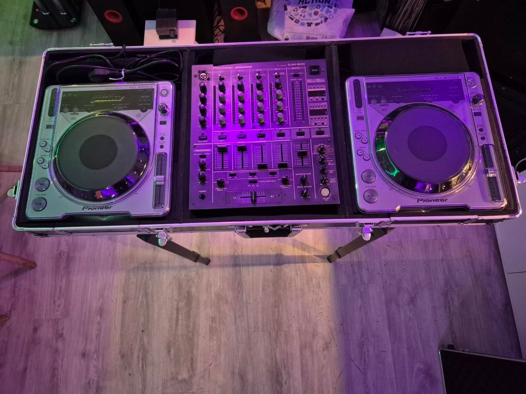 Pioneer DJ-set met twee CDJ-800MK2 en een DJM-600, Muziek en Instrumenten, Dj-sets en Draaitafels, Ophalen, Gebruikt, Dj-set, Pioneer