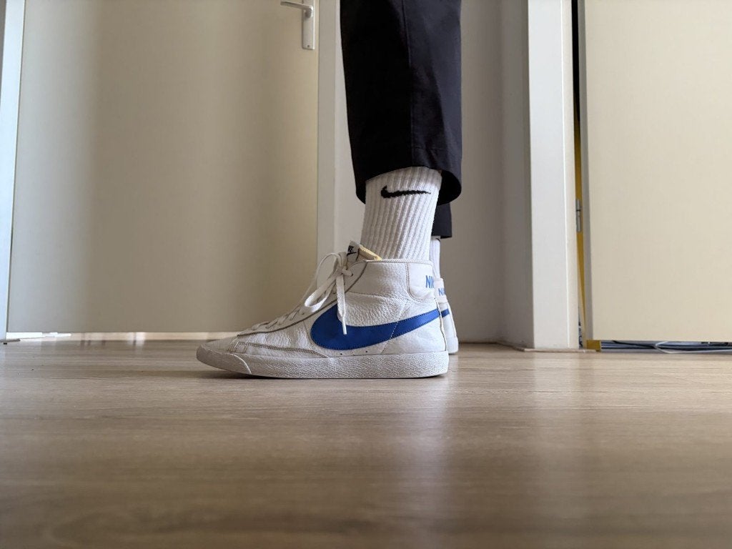 Nike Blazer Mid '77 Wit / Pacific Blue Hoge sneaker maat 44, Wit, Nike, Ophalen of Verzenden, Sneakers of Gympen