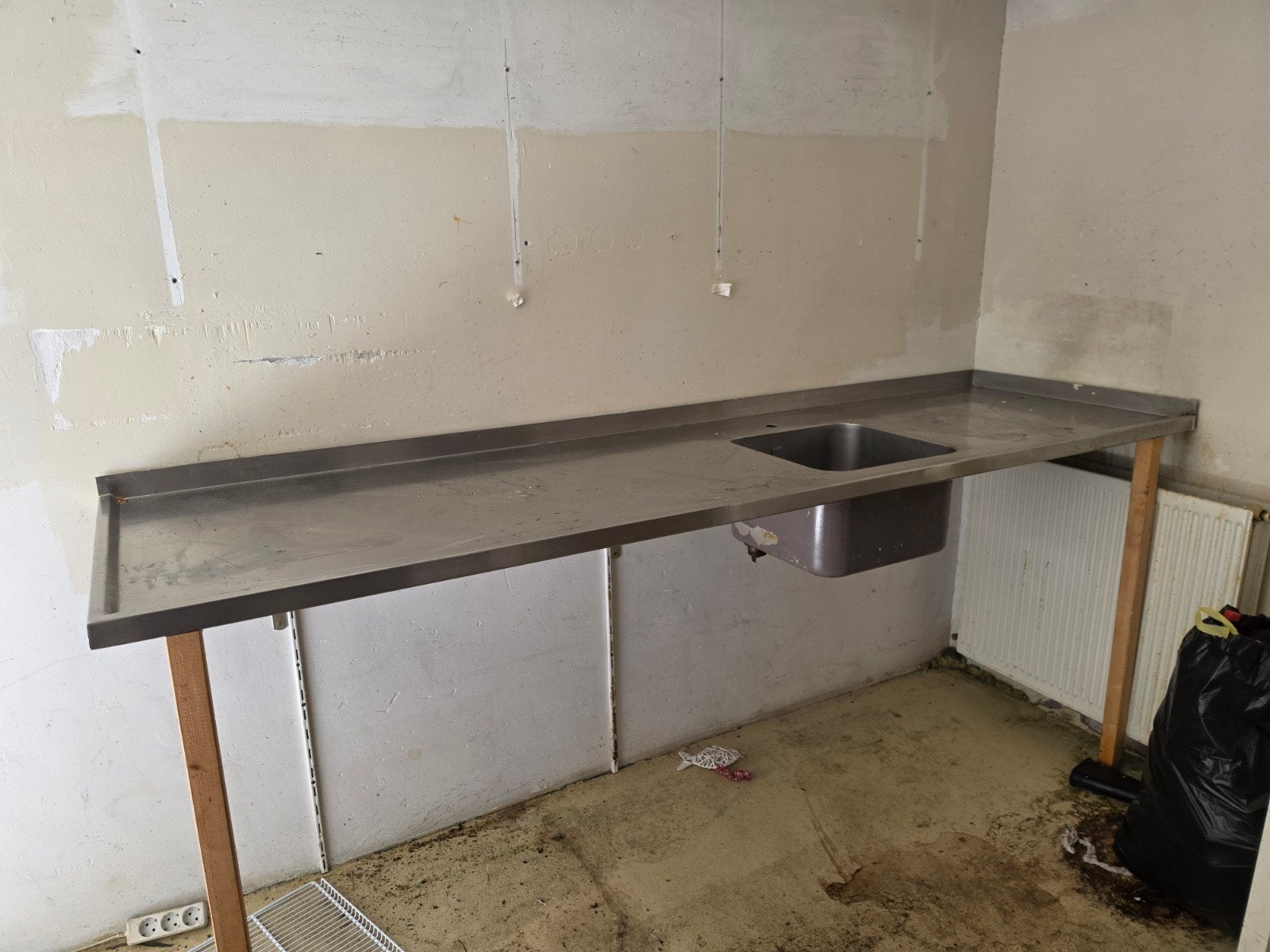 Rvs tafel, Ophalen
