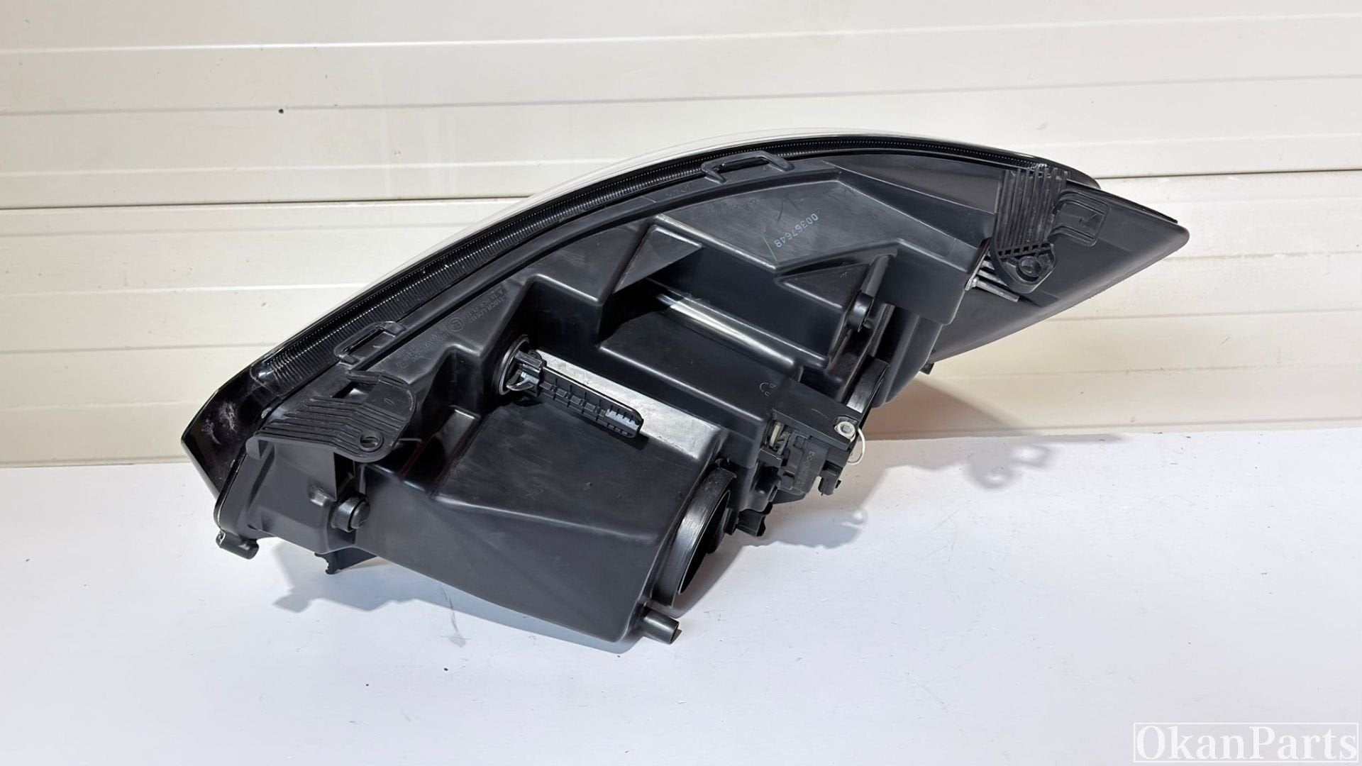 Renault Master III koplamp rechts 260105567R (Aftermarket), Auto-onderdelen, Verlichting, Renault Group, Gebruikt, Contact.group@renault.com