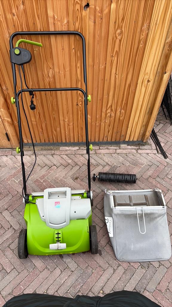 Verticuteermachine van Central Park, Ophalen, Gebruikt, Elektrisch