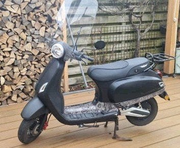 Djjd  e-cashmere scooter, Ophalen, Zo goed als nieuw, Elektrisch, Overige merken