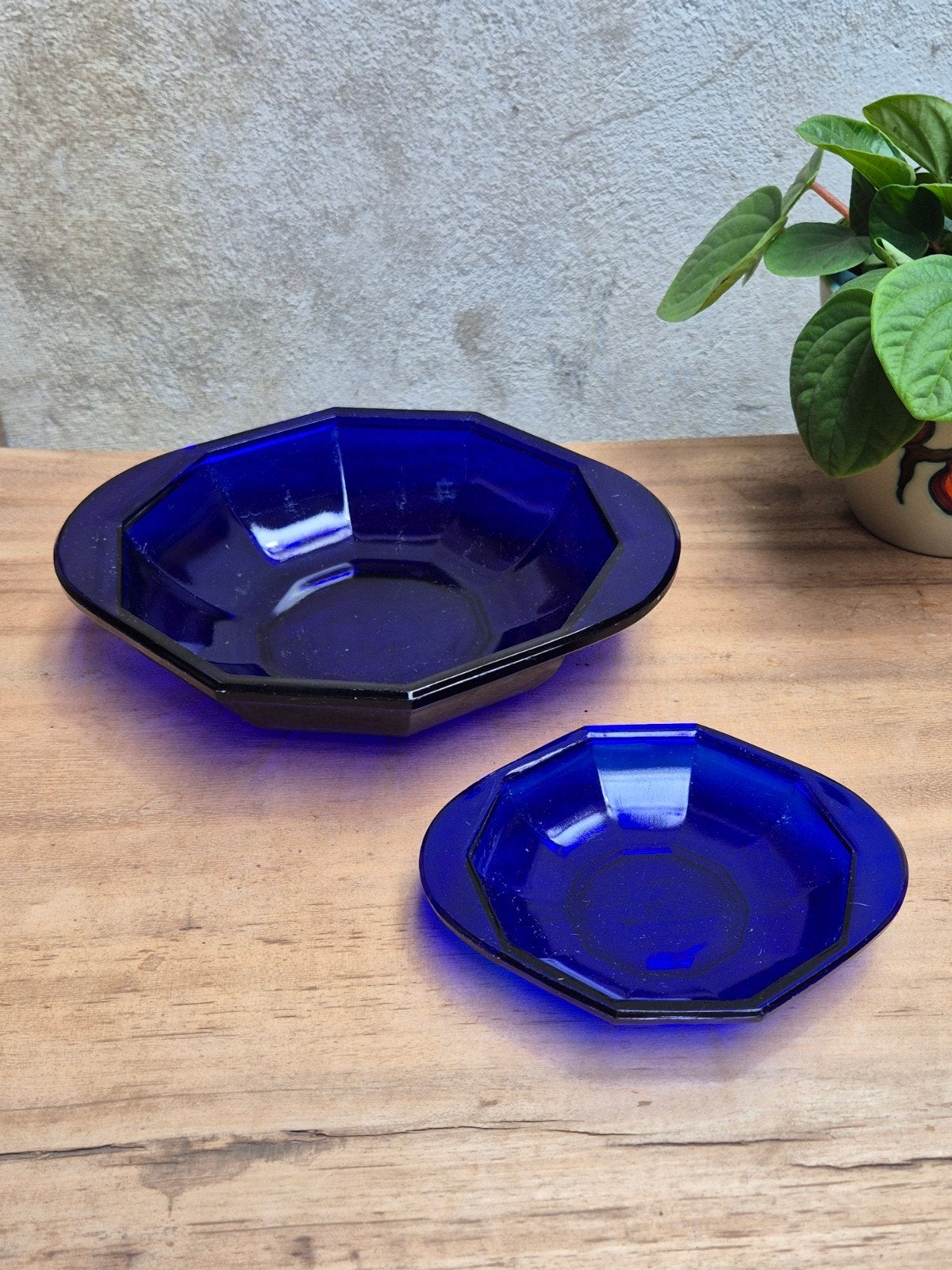 Vintage Leerdam Kobaltblauwe Glazen Schalen - K. de Bazel, Glas, Gemerkt, Ophalen of Verzenden, Schaal