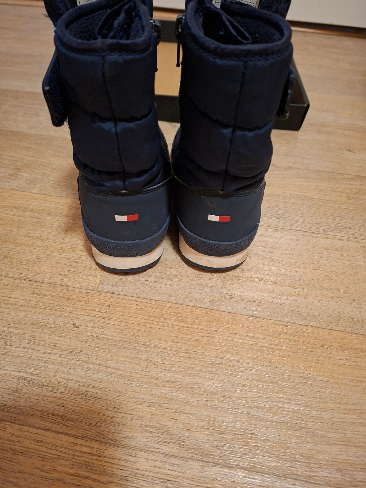 Tommy hilfiger winter laarz, Ophalen, Gebruikt, Schoenen