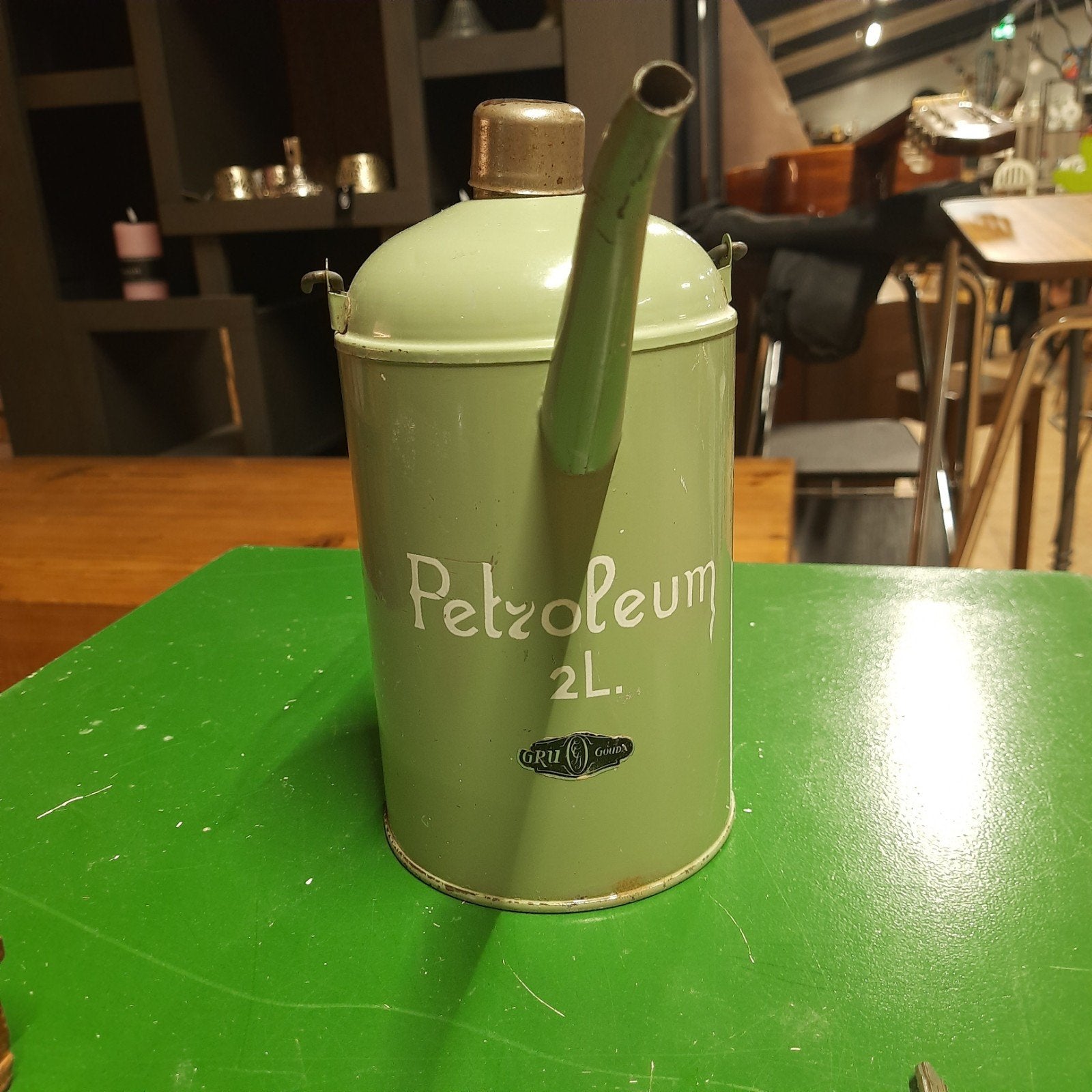 Vintage Gru Gouda Petroleum kan 2L groen emaille Oliekan, Antiek en Kunst, Ophalen of Verzenden