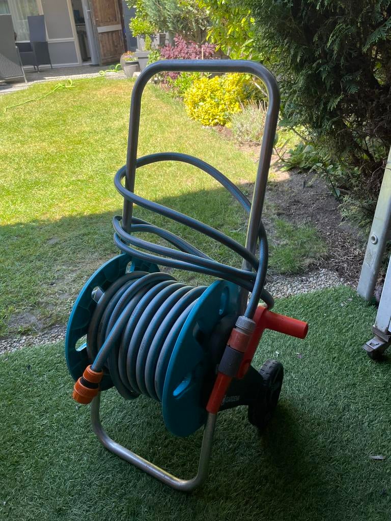Tuinslanghaspel van Gardena met 20 meter tuinslang, Ophalen of Verzenden, Zo goed als nieuw, Tuinslang