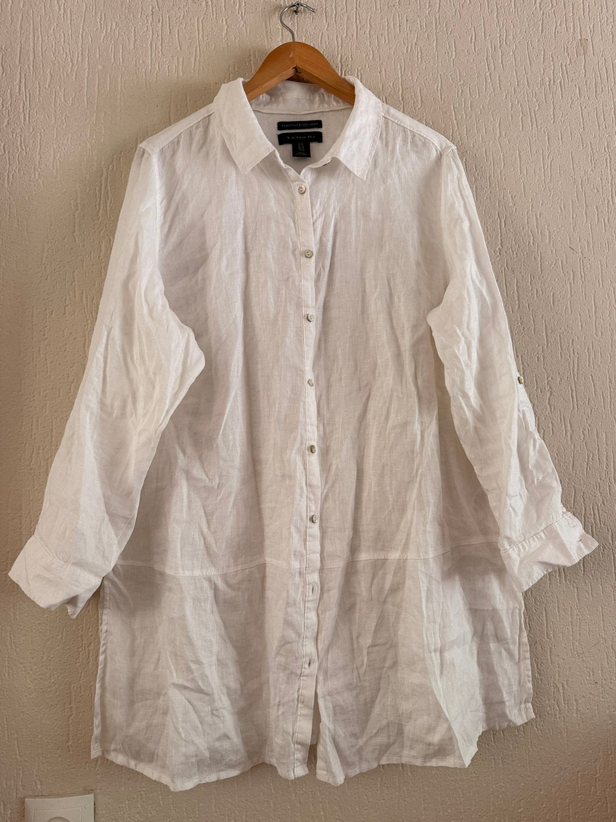 Tahari linnen nieuwe blouse, Verzenden, Nieuw, Maat 46/48 (XL) of groter, Wit