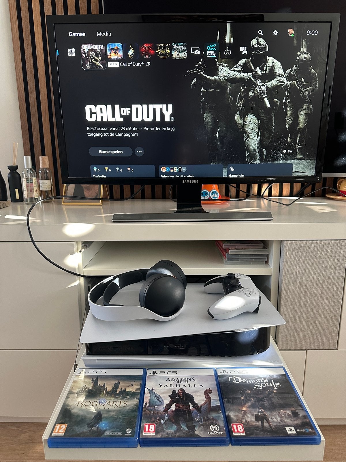 Complete PS5 Disc Edition, Samsung 4K mon, headset, 3 games, Online, Vanaf 18 jaar, 1 speler, Ophalen of Verzenden