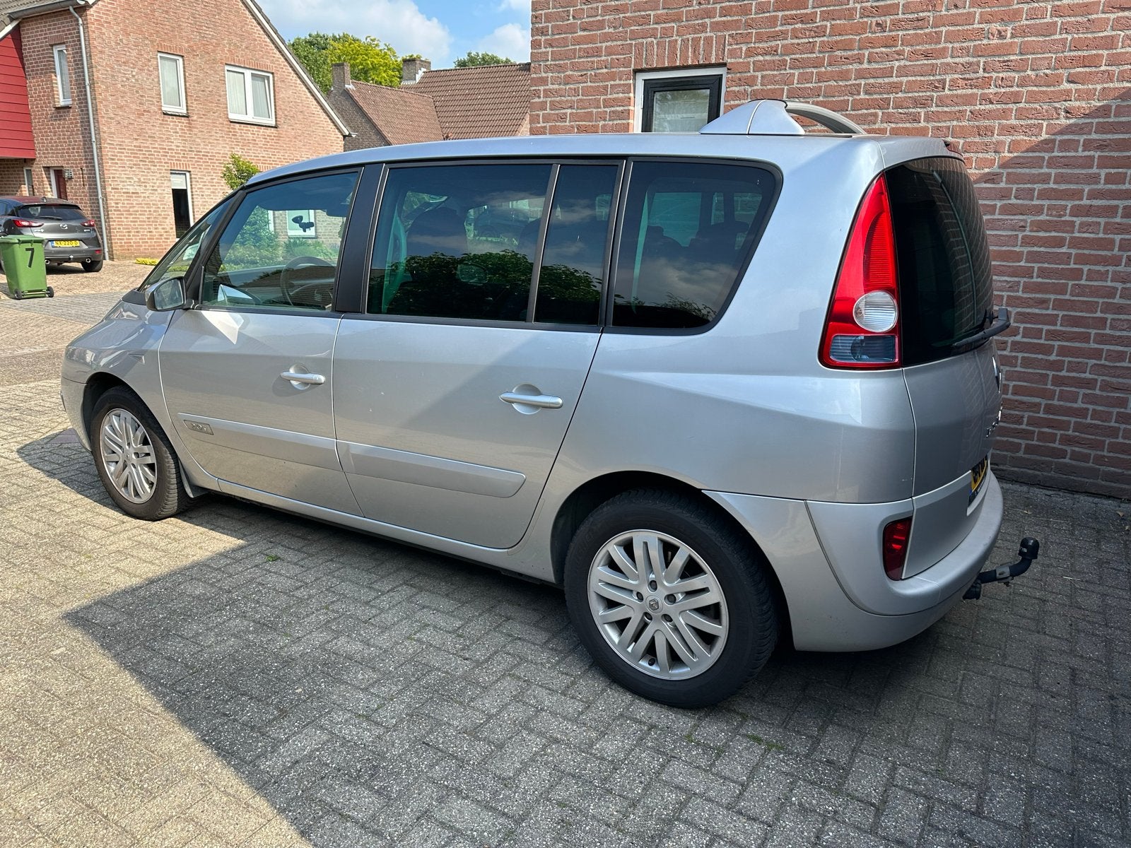 Renault Espace 2.0 16V Turbo, 1998 cc, 4 cilinders, 2000 kg, 7 stoelen