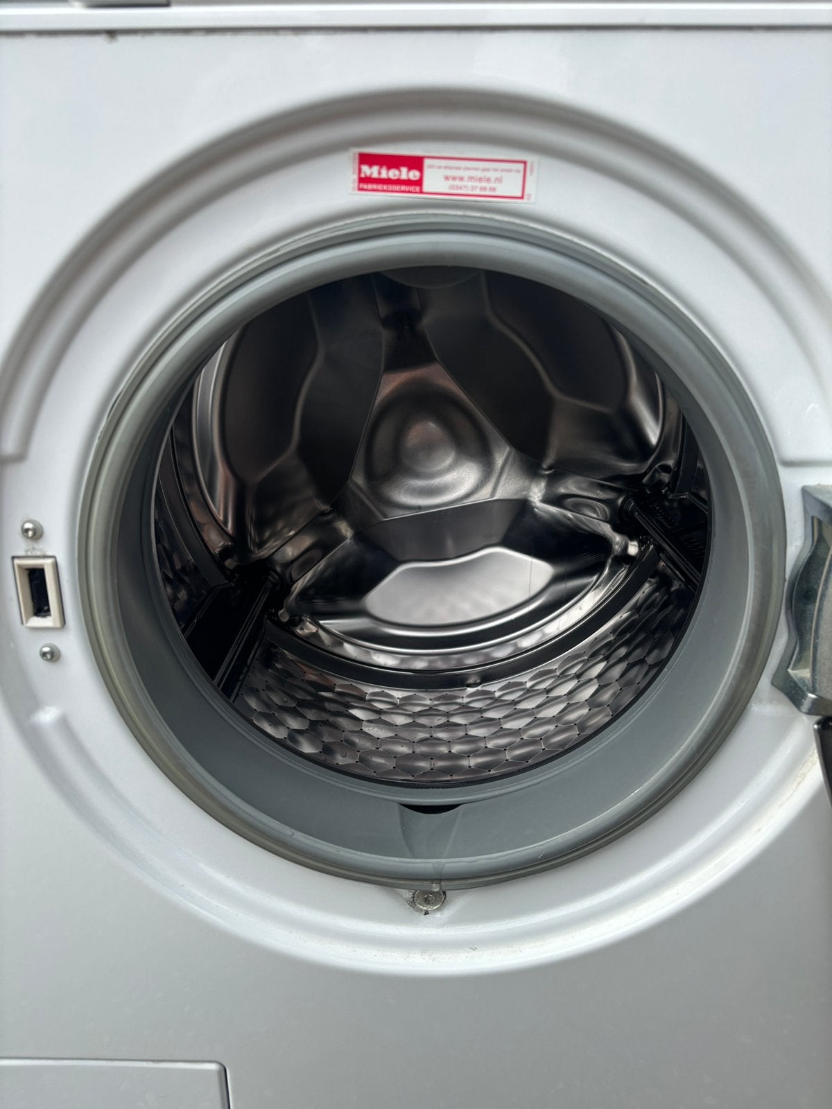 Foto 12 van Setje Miele wasmachine W3821 / Warmtepompdroger T8827WP 7kg