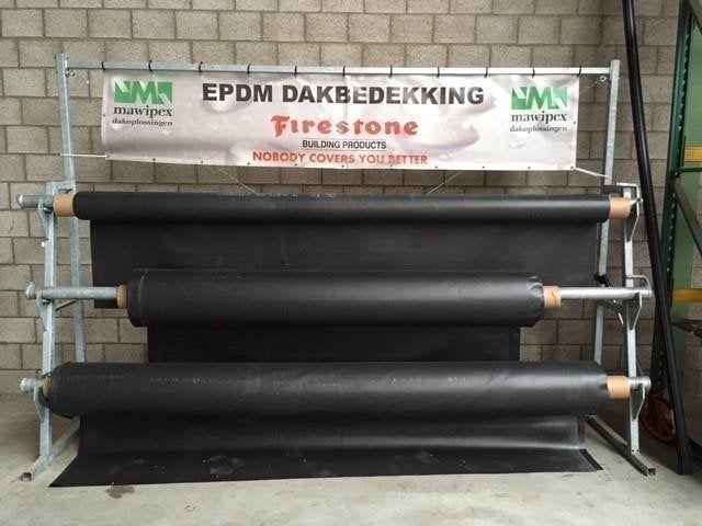 007. EPDM dakbedekking, Steen of Klei, Zwart, Nieuw, 15 m² of meer