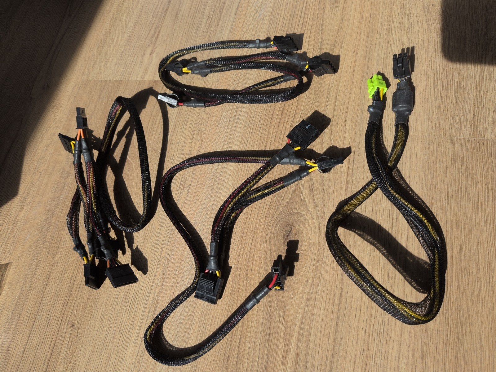 Voedingskabels voor Cooler Master, Computers en Software, Ophalen of Verzenden, Zo goed als nieuw