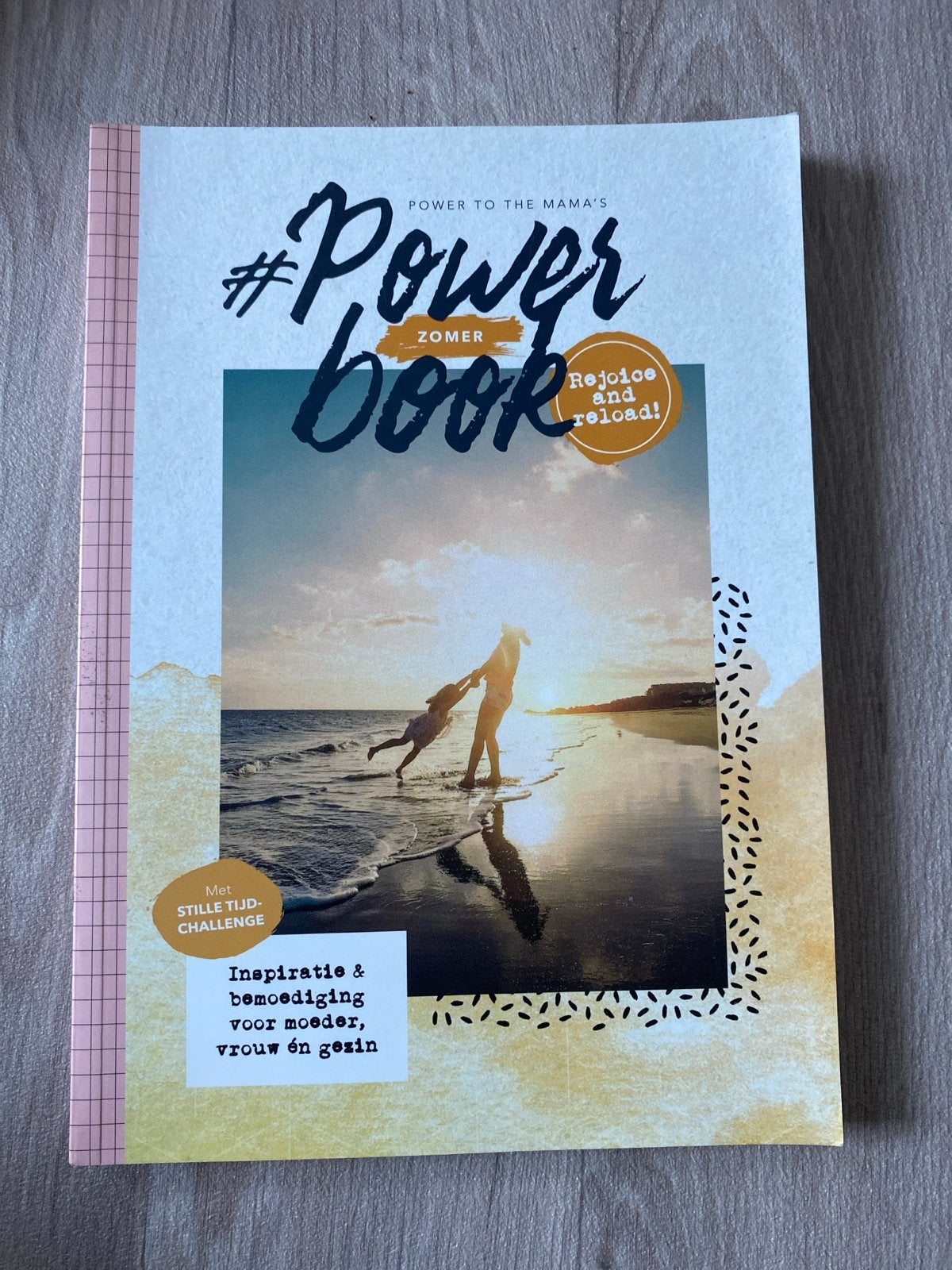 #Powerbook Zomerboek - power to the mama’s, Ophalen of Verzenden, Zo goed als nieuw