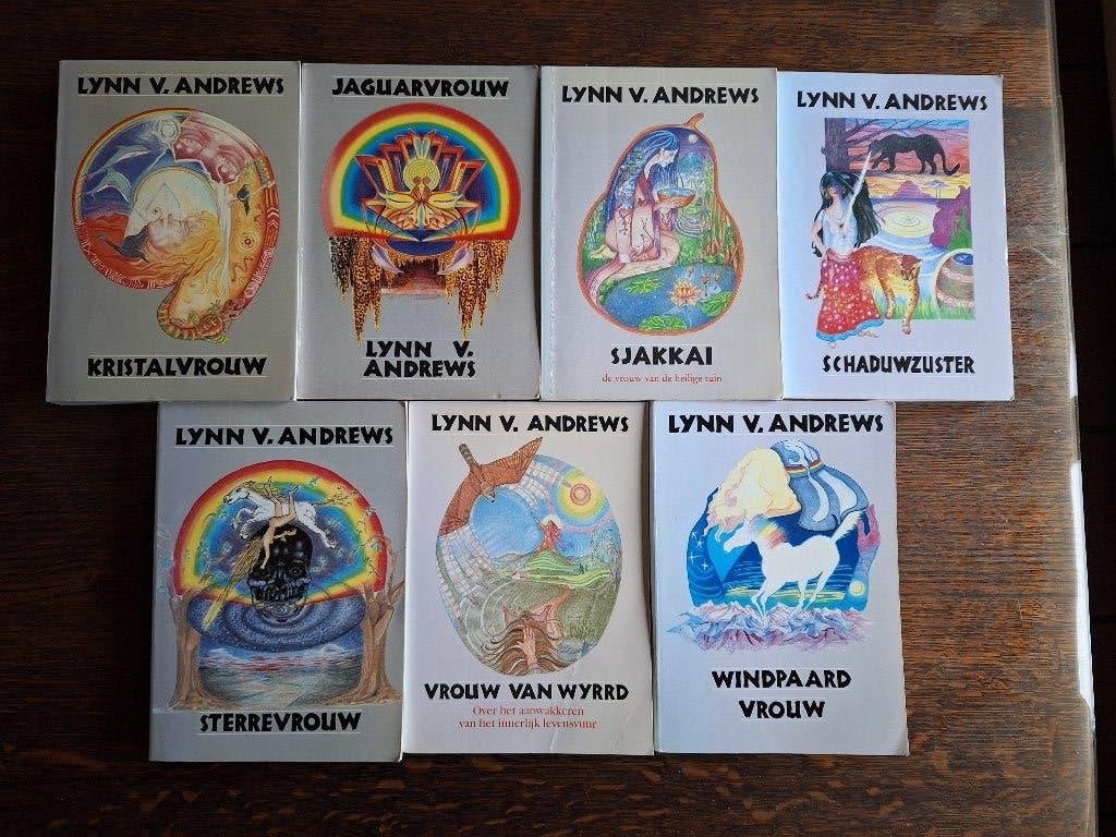 Lynn Andrews 7 boeken, Boeken, Ophalen of Verzenden, Gelezen, Spiritualiteit algemeen, Overige typen