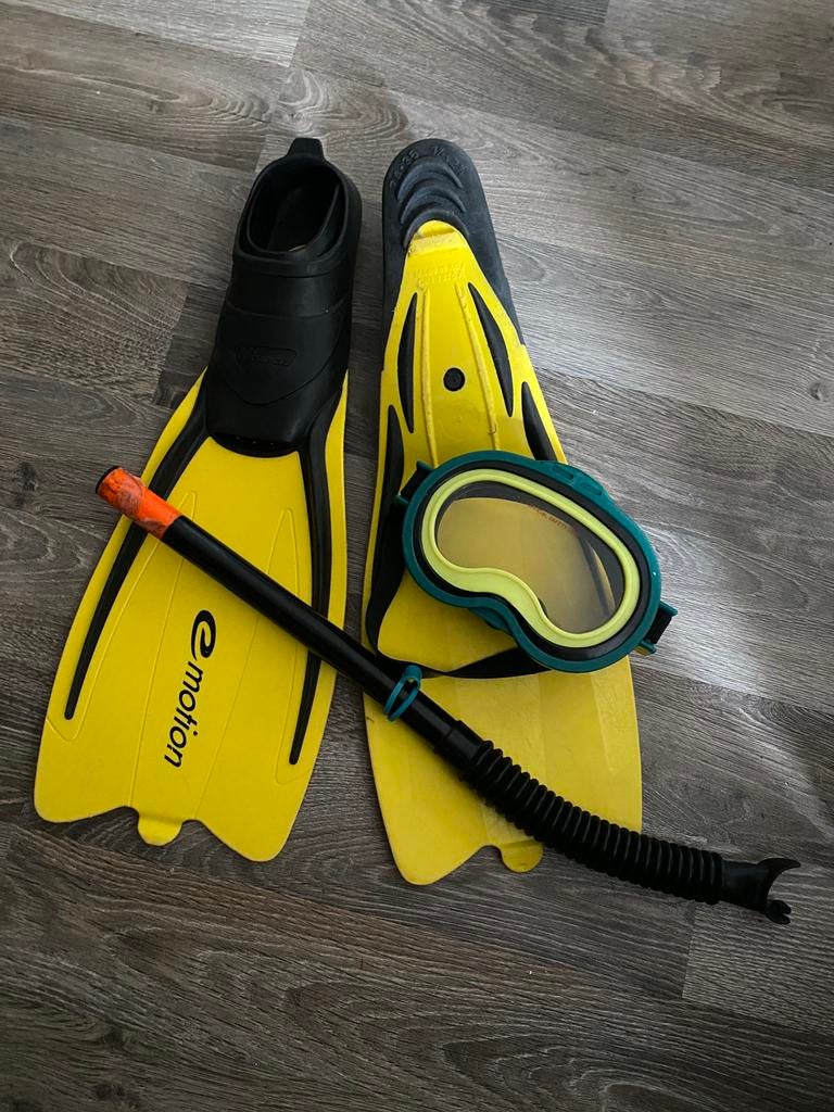 Zwemvliezen mt 34/35, snorkel en duikbril, Watersport en Boten, Snorkelen, Ophalen, Gebruikt, Snorkelset