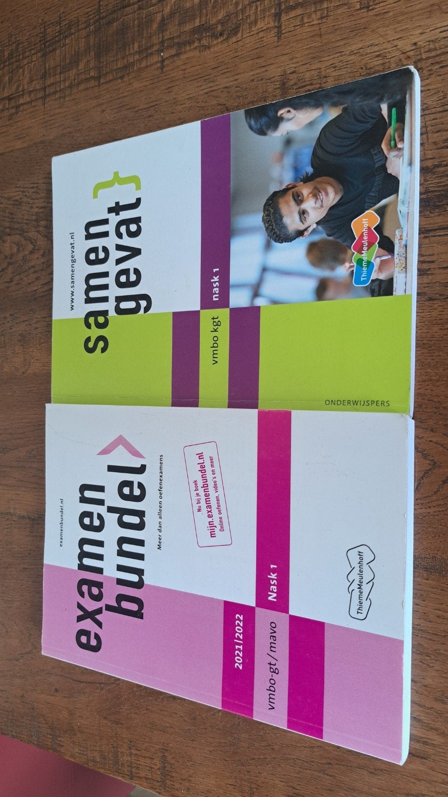Examenbundel & Samengevat Nask 1 VMBO-GT/MAVO 2021/2022, Ophalen of Verzenden, Zo goed als nieuw, VMBO, Natuurkunde
