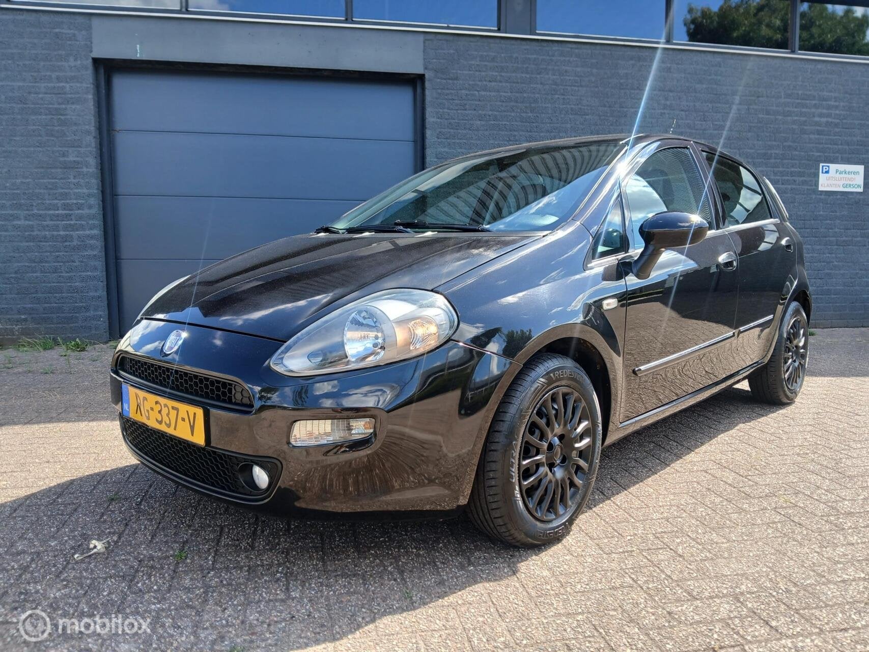 Fiat Punto Evo 1.4 145.000Km/Automaat/Apk 02-'27, Auto's, Fiat, Voorwielaandrijving, Euro 5, 4 cilinders, 400 kg