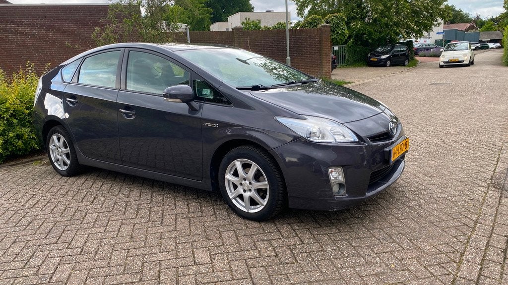Toyota Prius 1.8 Aspiration, Gebruikt, 4 cilinders, Origineel Nederlands, Bedrijf