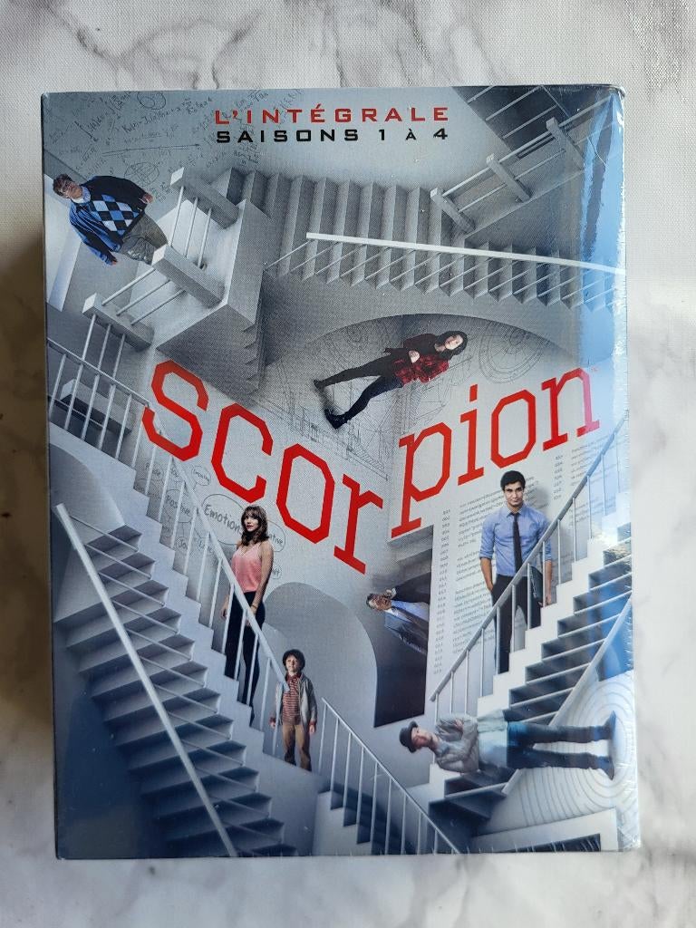 TE KOOP SCORPION COMPLETE SERIE SEIZOEN 1 T/M 4 NIEUW, Alle leeftijden, Ophalen of Verzenden, Nieuw in verpakking, Boxset
